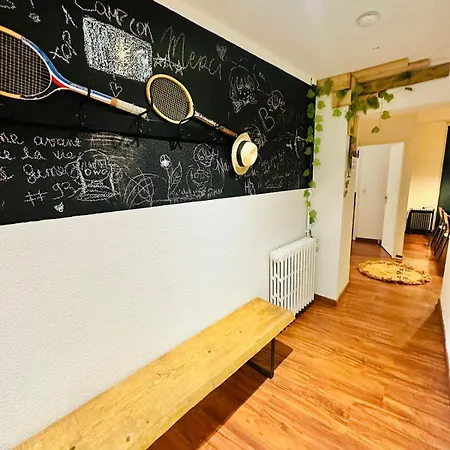 Cozy Nest For 6 In Downtown Apartament
